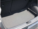 Audi正規ディーラーが高品質をお約束。高度な訓練・教育を受けたAudi専任メカニックが、100項目にもおよぶ精密な点検を実施いたします。すべてをクリアしたAudi車だけが、あなたのお手元に届けられるのです。