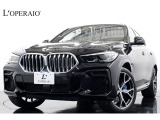 ボルドーレザーの内装とブラックの外装が落ち着いた雰囲気とスポーティなBMWの雰囲気を際立たせる仕様となっております。