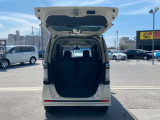彦根インターからお車で3分とアクセス便利!近くには有名観光地の彦根城もありますので、観光と合わせてのご来店も良いですね♪活気溢れる自慢のスタッフがお客様のご来店をお待ちしております!