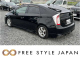 ブリッツの車高調が入っており、車高下がっております!