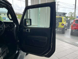ご覧いただきありがとうございます。車両詳細等お気軽に店舗スタッフまでお問い合わせください。