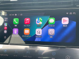 ●Apple Car Play:スマホとの有線接続で、ナビ・オーディオ再生などスマホのアプリ機能が画面でも使える便利機能です!