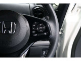 Hondaセンシングの機能のひとつ、アダプティブクルーズコントロール付!アクセルから足を離しても設定したスピードと前車との車間を保ち走行してくれます!車線維持もアシスト☆高速道路で疲労軽減ですね☆