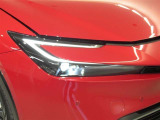 LEDヘッドランプ。消費電力も少なく寿命も長いのがLEDの特徴。HIDのような点灯のタイムラグもなくパッと明るくなるのも特徴です。