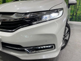 【LEDヘッドライト】悪天候や夜間走行時も良好な視界を確保し安心して運転できる高輝度LEDヘッドライトを装備!点灯速度が早く、消費電力も抑えられています。