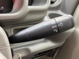 【オートライト】周りの明るさに応じて自動でヘッドライトの点灯・消灯ができる機能です!ライトの付け忘れ・消し忘れなどが無くなり、雨の日や夕方の走行も安心!トンネル通過時も便利ですね♪