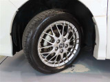 タイヤサイズ205-55R-16です。