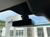 今ではほぼ必須のカーアイテムがついています!