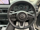 手になじむフィット感で運転も快適