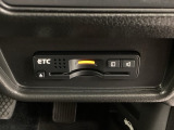 ETCが付いてます。ETC搭載車しか通過できないスマートICが利用できるようになりますよ!現在スマートICの設置箇所も増えてきているので、高速道路利用の幅が広がりますね☆