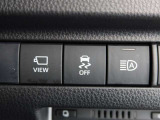 周囲が暗くなると自動でヘッドライトを点灯するオートライト機能付き。周囲が明るくなると自動で消灯します。