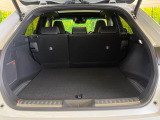 普段のお買い物や通勤、送迎等に十分な荷室スペースを確保しております。セカンドシートを倒すと、大きな荷物の積載も可能です♪