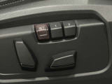 フロント電動シート操作スイッチ