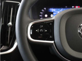 設定した速度を上限に、前方車両との車間距離を自動的に調整しながら加速、巡航、減速を交通の流れに合わせて自動で行う全車速追従機能付ACC(アダプティブ・クルーズ・コントロール)を標準装備しています。
