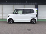 【サイドビュー】サイドプレスラインに拘るホンダデザイン。しっかりと作りこまれたデザイン、デザインとセーフティーを両立しています。