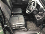ディーラーでの点検整備実施後に、車両のお引き渡しになりますので、安心してお乗りいただけます。