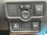 各種スイッチがまとまって付いています。