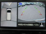 車の真上から見下ろしたような360度視界の良い『アラウンドビューモニター』です♪♪ 苦手な狭い駐車場、暗い所でも確認ができてとっても安心です♪♪