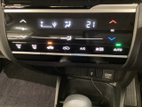 プラズマクラスター付き・オートエアコンがついてますので、お好みの温度をセットするだけで風の強さや風量を自動で調整します。スイッチも簡単操作で快適に過ごせます。