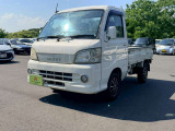 数ある中から当店のお車をご覧いただき誠にありがとうございます。当店在庫は外装、内装クリーニング後に展示し、併せて事故修復歴の有無、メーター改ざん歴の有無も第三者機関による検査を全台実施しております。