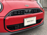 時を経ても深い魅力を放ち続けるMINI。より快適にお乗り頂くために、3つのサポートプログラムをご用意しております。※認定中古車保証は登録日より最長4年間まで延長が可能です。