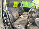 運転席シート廻りは使用感も少なく、良好な状態となっています。前オーナー様が丁寧に使っていたことがよくわかりますね。
