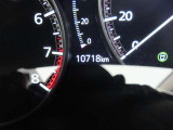 撮影時の走行距離は「10,718Km」になります。