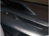 お車の取扱説明書・メンテナンスノート(記録簿)も御座います。トヨタのディーラーで安心を買って下さい。当社は無理な勧誘は致しません。まずはお客様からのお問い合わせを心よりお待ちしております。