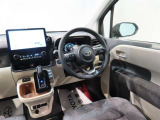 死角の少ない、運転しやすいおクルマです。現車でご確認ください!