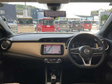 インパネ周りはこのように機能的にまとまっています。クリーニング済みで室内もキレイです。