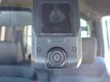 ◆【ドライブレコーダー】映像・音声などを記録する自動車用の装置です。もしもの事故の際の記録はもちろん、旅行の際の思い出としてドライブの映像を楽しむことができます。