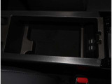 リアゲートもガラスだけ開くから便利^^