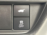 【パワーバックドア】スマートキーや運転席のボタンを押すだけでリアゲートが自動で開閉します!荷物を持っている時や、高い位置にあるバックドアを閉める際に便利な機能です♪