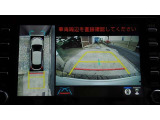 車両を上から見たような映像で、運転席から目視だけでは見にくい車両周辺の状況をしっかり確認できます。