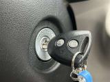ワイヤレスキーも完備しております! ロックやアンロックの際にキーを挿し込まないで良いので大切なお車を傷付けてしまう心配がありませんね♪
