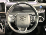 【純正革巻きステアリング】上質な革を使用することで、手にしっかり馴染みとても運転しやすいハンドルです♪