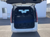 広々としたカーゴスペース。週末のお買い物や長期旅行のたくさんの荷物も積載できます。