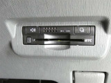ナビ連動タイプのETC車載機です。ナビゲーションと連動してくれますのでカード未挿入を知らせてくれるなど便利な機能が追加されています。