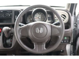 握りやすく、回しやすいステアリングは長時間の運転でも疲れを感じさせません!