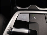 【プッシュスタート】プッシュスタートの最大のメリットは「防犯対策」です。スマートキーと車のIDが合致しないとエンジンは始動させることができません。