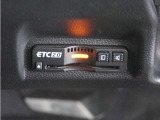 ◆ETC2.0◆進化したドライブ体験。料金収受システムだけだったETCが生まれ変わって、高速道路を賢く使うETC2.0に進化しました。多彩な情報サービスが便利で快適なドライブ体験を提供します。