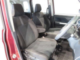 見通しのよいすっきりとした視界で、誰でも運転しやすいです。運転のしやすさは疲れにくさにも繋がりますよ♪