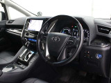 運転席廻りです。