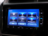CD、DVD、Bluetooth、AM、FM、スマートフォン接続ができます。