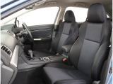 ゆったり座れて、長時間の運転も疲れにくいフロントシート!ホールド性も良く運転に集中できるシートです!!また、電動パワーシートですので着座位置も正確に合わせることが出来ます!!