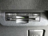 ナビ連動タイプのETC車載機です。ナビゲーションと連動してくれますのでカード未挿入を知らせてくれるなど便利な機能が追加されています。