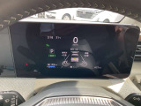 運転支援システムや、安全装置の設定を行うことができます。