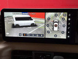 3Dでぐるっと見える3Dアラウンドビューモニターが付いています!運転前にまわりの状態を確認出来て、さらに画面右のカメラボタンを押していただくと8方向からの画像を確認していただくことが可能です!