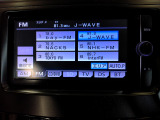 フルセグテレビ搭載。DVD・CD再生、Bluetoothオーディオに対応しています。