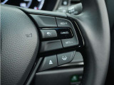 ◆アダプティブクルーズコントロール◆予め設定した車速内でクルマが自動的に加減速。前走車との適切な車間距離を維持しながら追従走行します。【LKAS】車線維持支援システムでステアリング操作を支援。